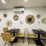 Daire Encantador Na Batalha - - E Porto