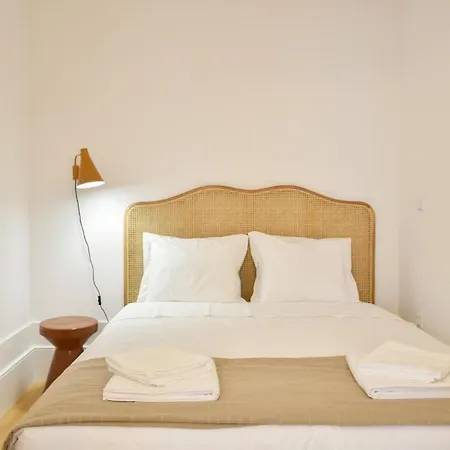 Encantador Na Batalha - - E Apartament *