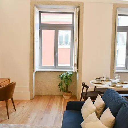 Apartament Encantador Na Batalha - - E