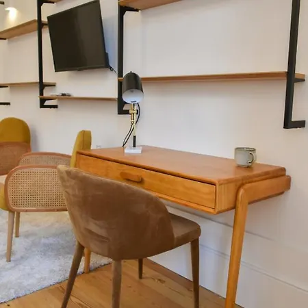 Encantador Na Batalha - - E