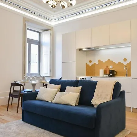 Encantador Na Batalha - - E * Porto