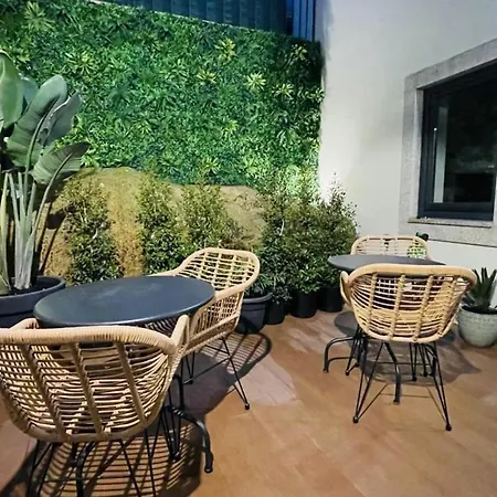 Encantador Na Batalha - - E *