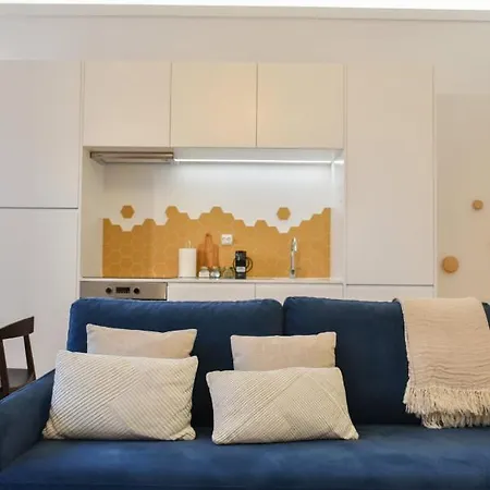 Encantador Na Batalha - - E *